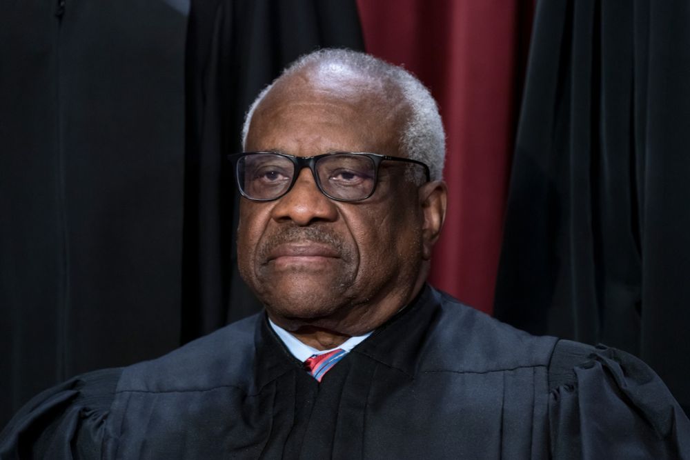 Democratic lawmakers seek criminal investigation of Justice Thomas