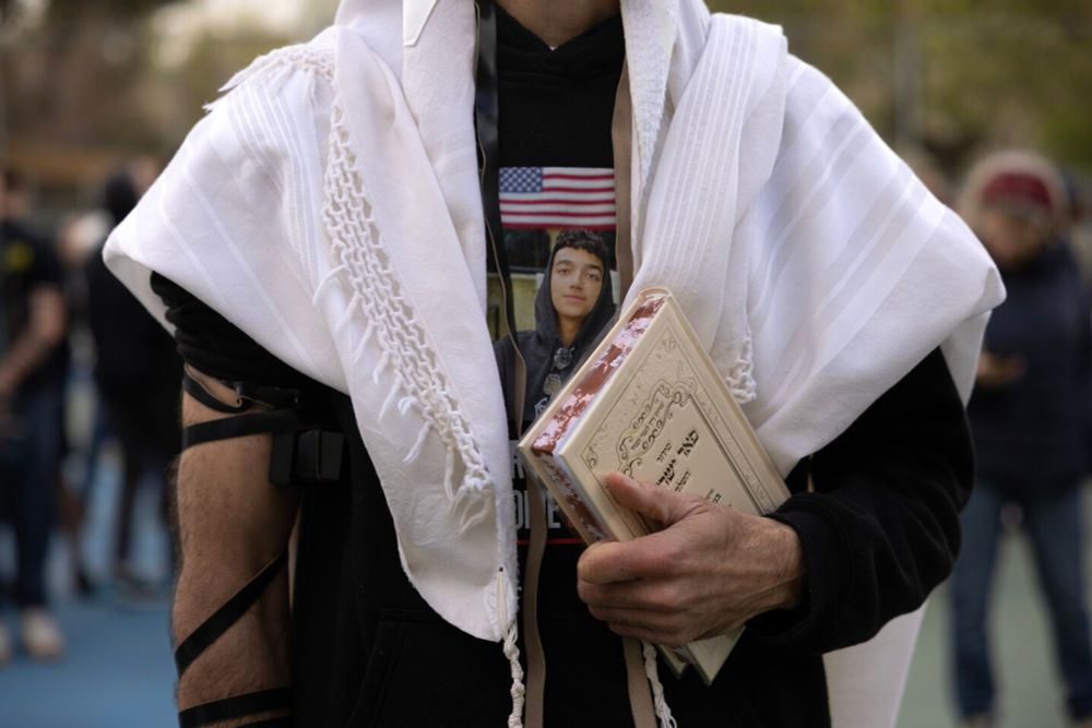 Hamas says it will release U.S. hostage Edan Alexander from Gaza