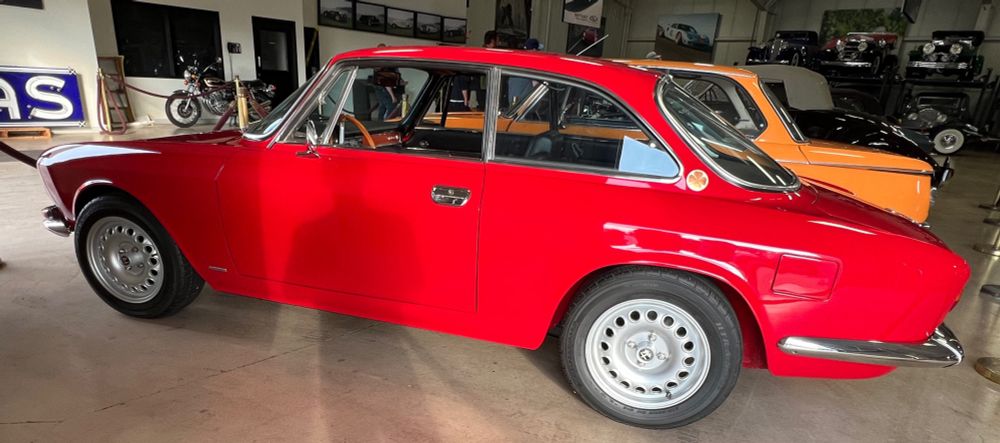 Full side shot of the drivers side 
My own shadow graces drivers door🤦‍♂️ lol