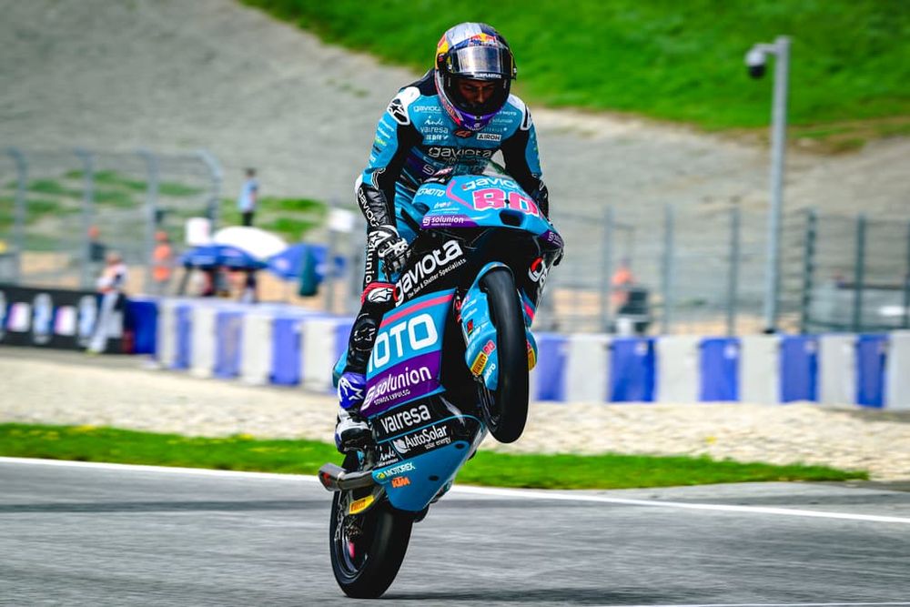 Alonso coroa temporada magistral com título e faz história para Colômbia na Moto3 | Notícia de MotoGP | Grande Prêmio