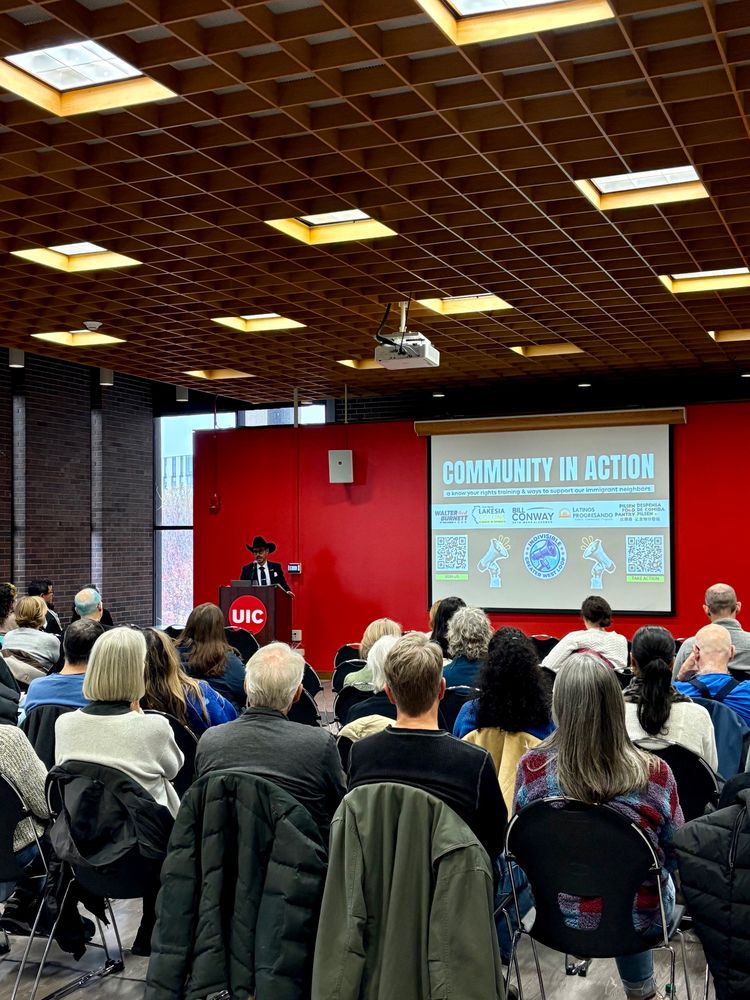 Crowd listening to a presentation 