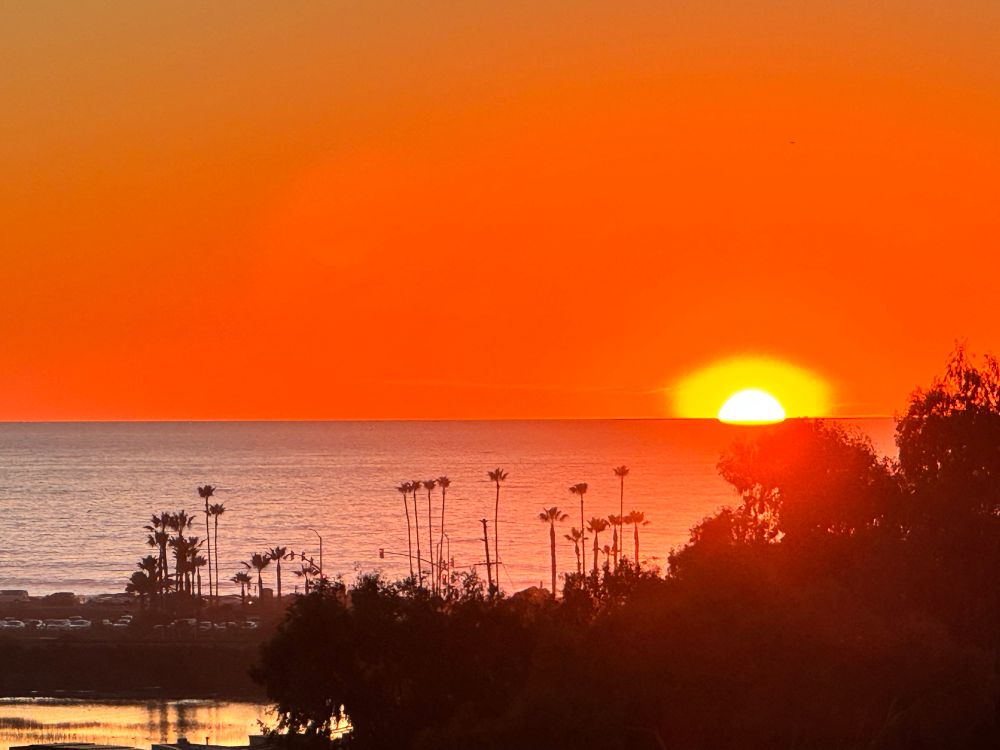 San Diego sun setting over the Pacific seen from Cardiff 