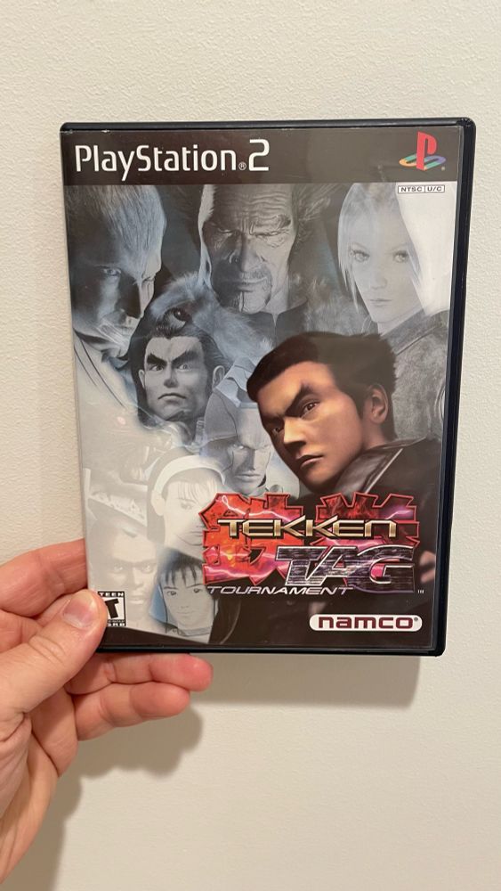 The box for Tekken Tag Tournament for the PlayStation 2. 