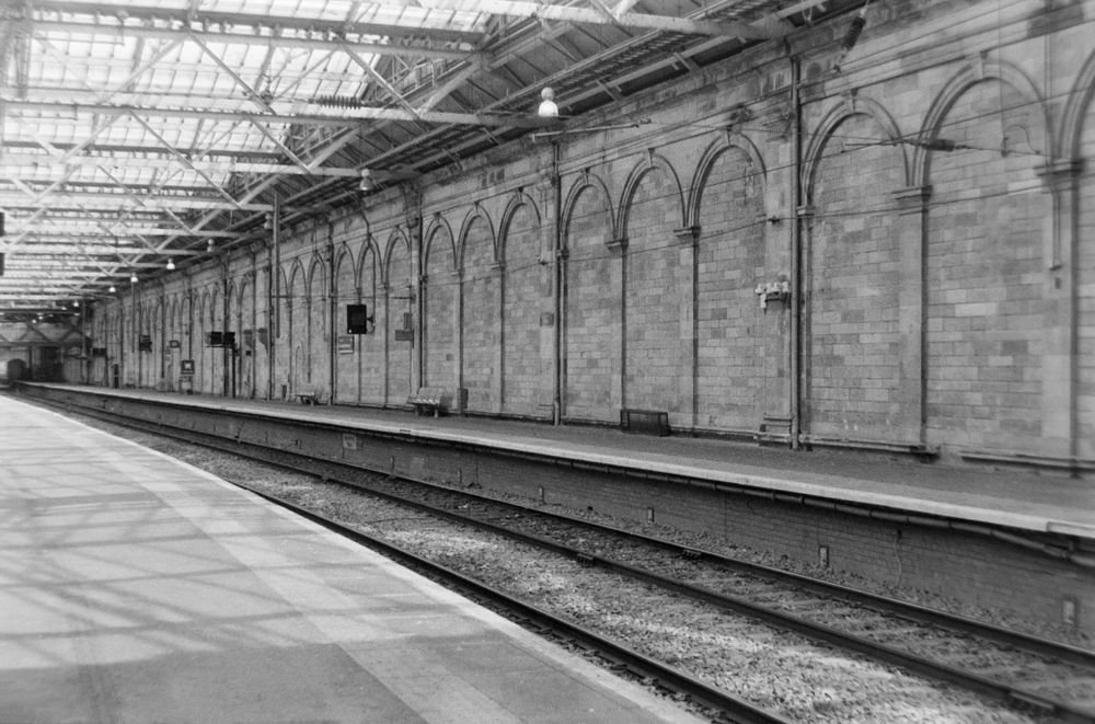 A black and white photograph of Edinburgh Waverly