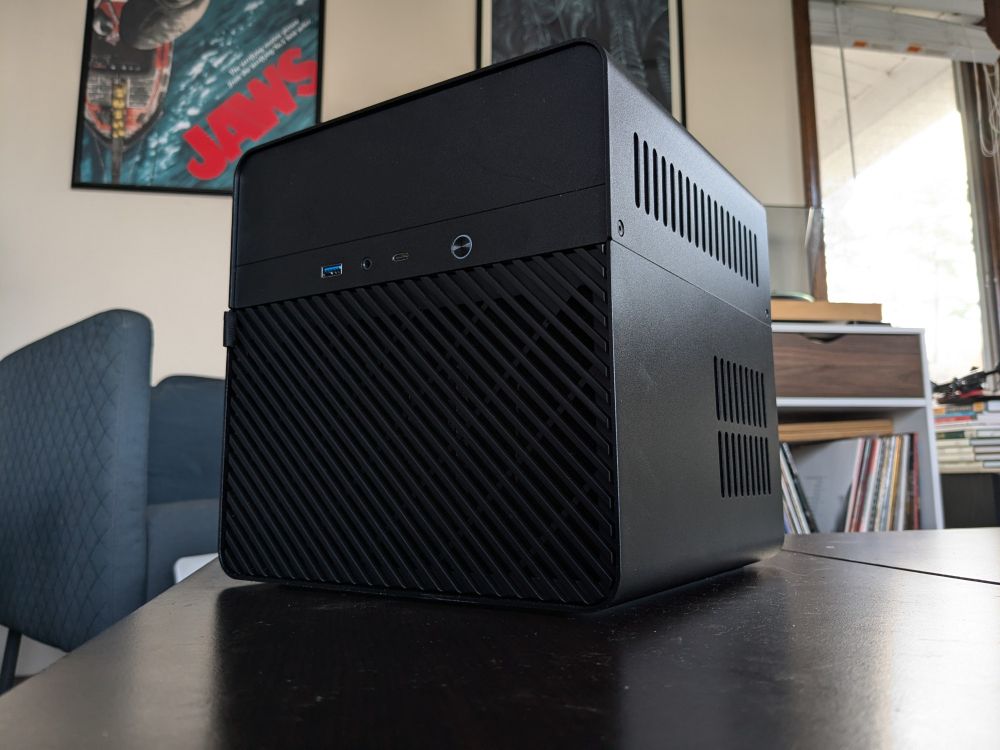 a network attached storage project, jonsbo N2 case