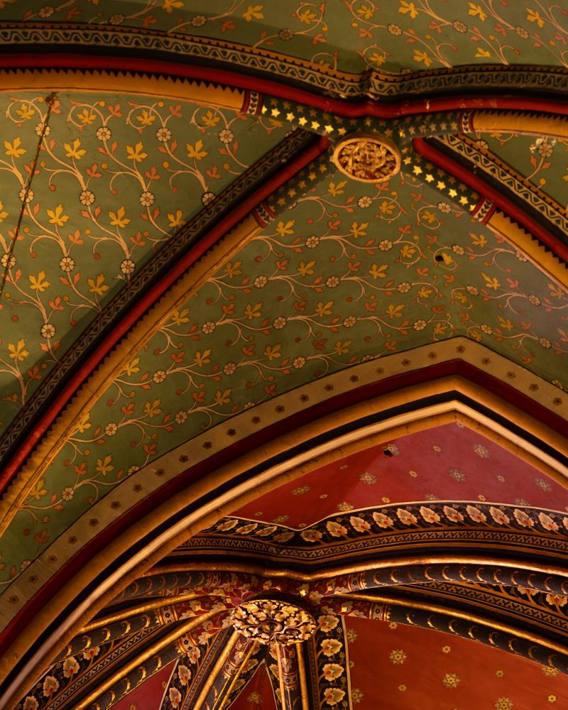 The gorgeous paint work on the vaulted roof of the cathedral. i bet this was renovated by Violet-le-Duc in the 19th C.