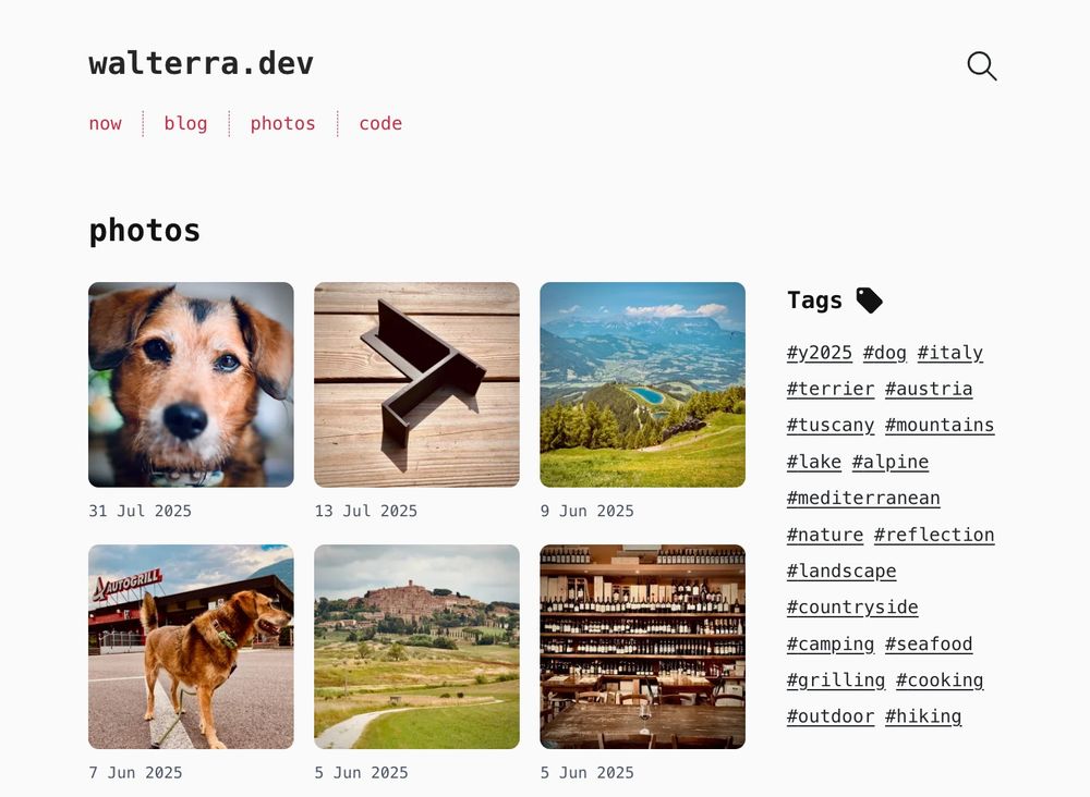 Screenshot of Astro/Cactus-Theme photo stream feature.