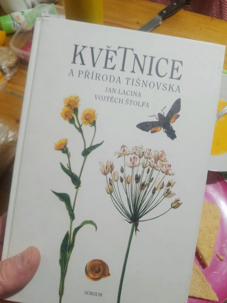 Jan Lacina, Květnice a příroda Tišnovska

Procházka přírodou kolem Tišnova doplněná obrazovou částí s obrázky rostlin, živočichů a kamenů
