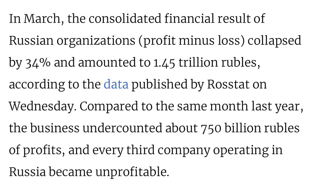 In March, the consolidated financial result of Russian organizations (profit minus loss) collapsed by 34% and amounted to 1.45 trillion rubles, according to the data published by Rosstat on Wednesday. Compared to the same month last year, the business undercounted about 750 billion rubles of profits, and every third company operating in Russia became unprofitable.