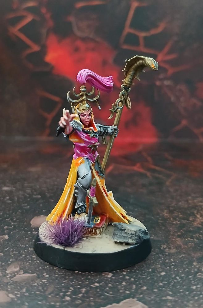 Shardspeaker of Slaanesh made from Mibylorr Darkfang model.