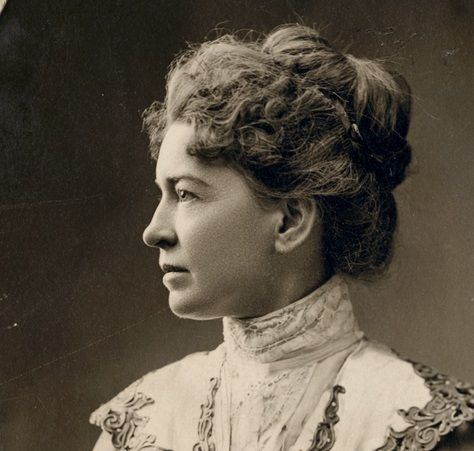 Portrait of Zonia Baber. Photo credit: University of Chicago Photographic Archive.