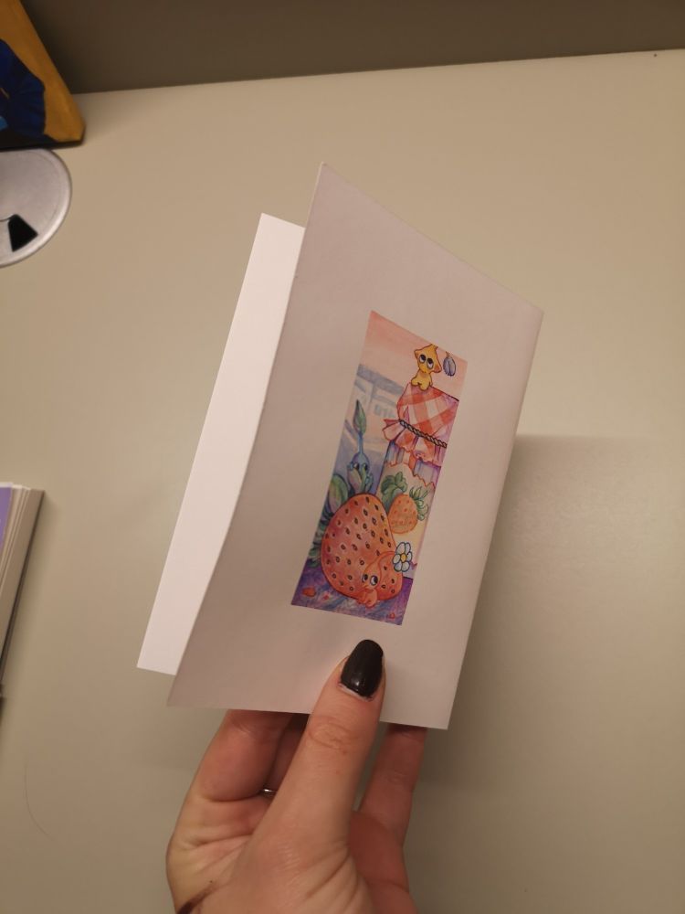 It's the same art than the first picture but in a different angle 