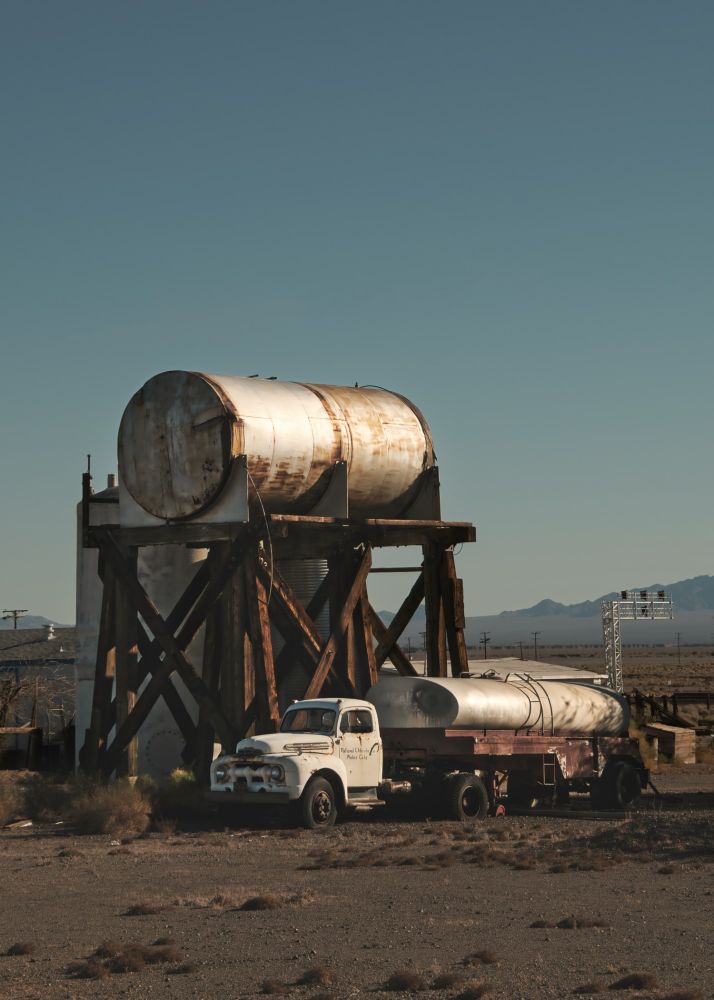 Old tanker truck on Route 66