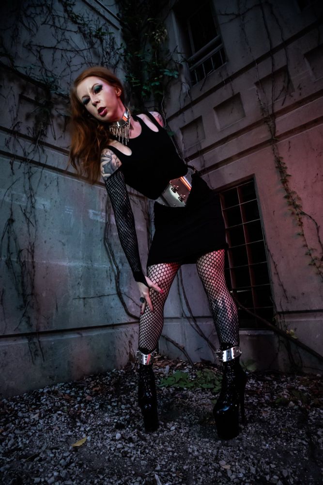 Mistress Mara Mayhem