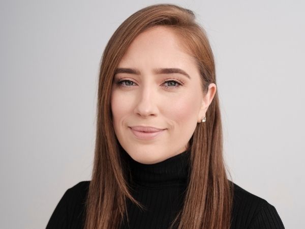 Marni van Vliet, Auslan interpreter 