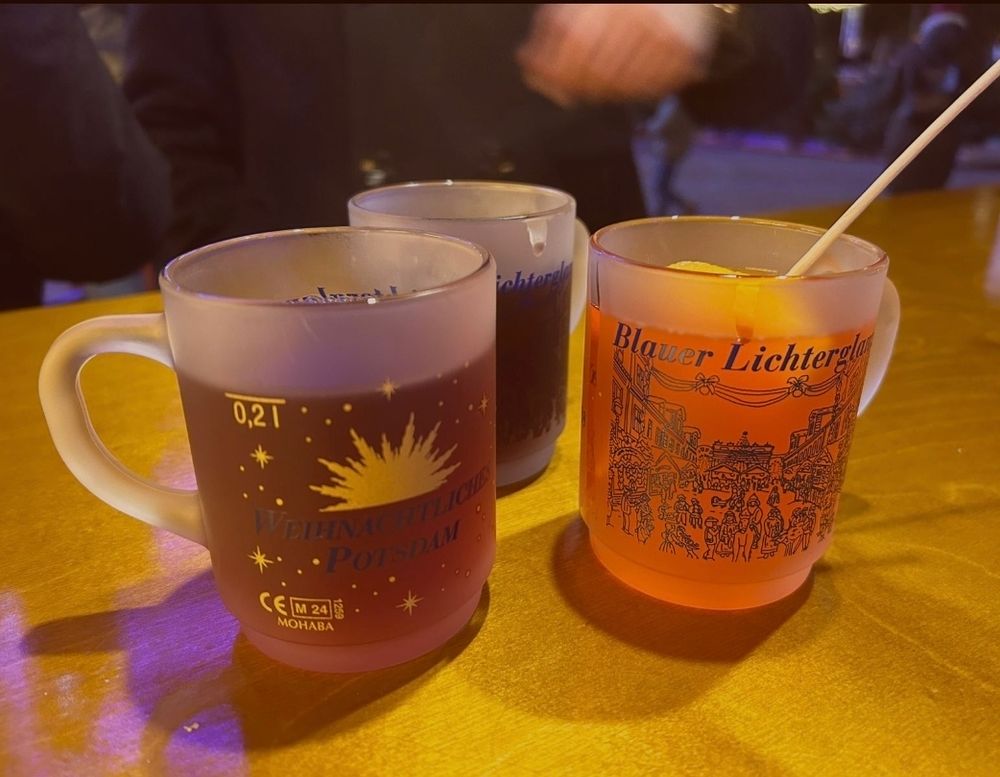 Glühwein. 3 Tassen.