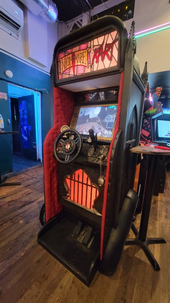 the nightmare kart arcade xabinet at wonderville!!!!