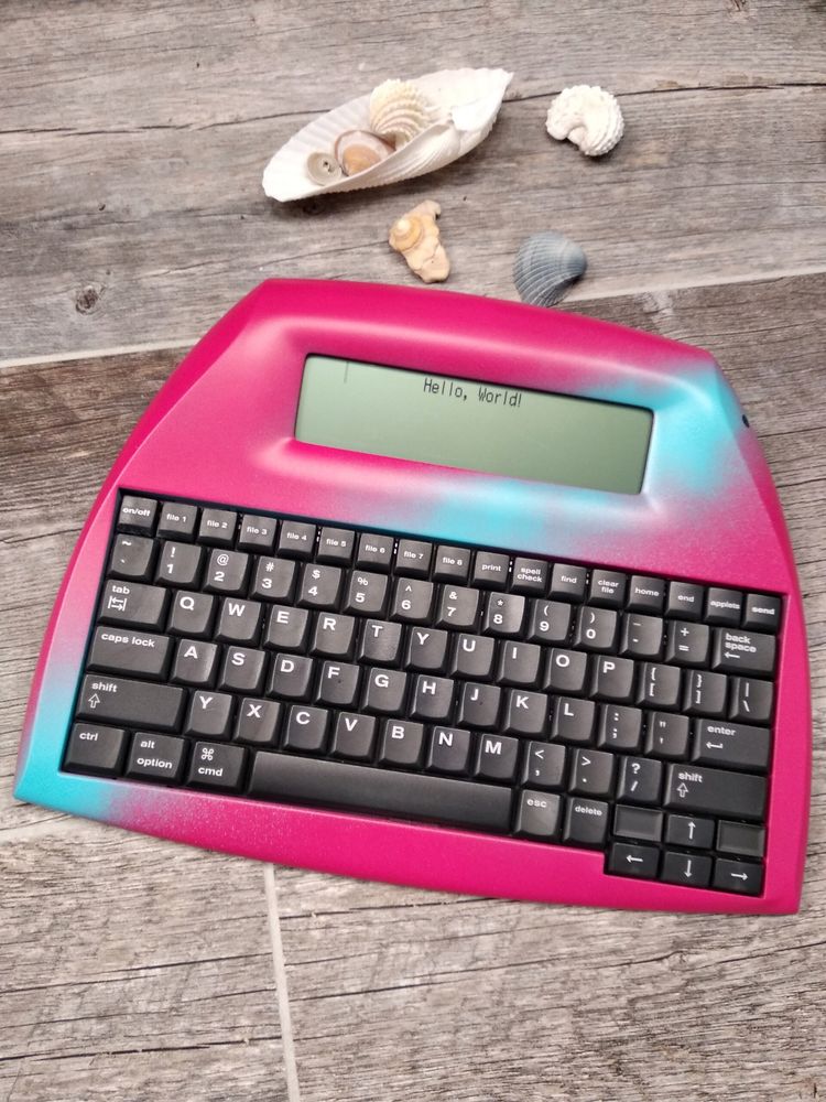 alphasmart neo with blue and red paintjob
