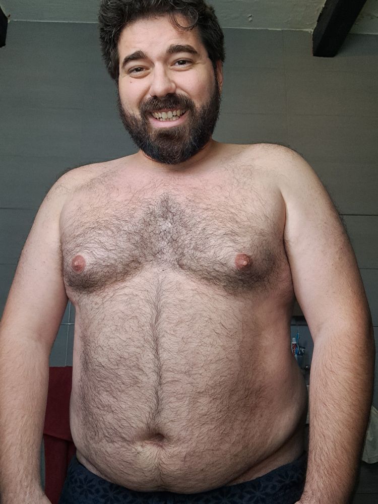 Topless pic 2, cringing hard