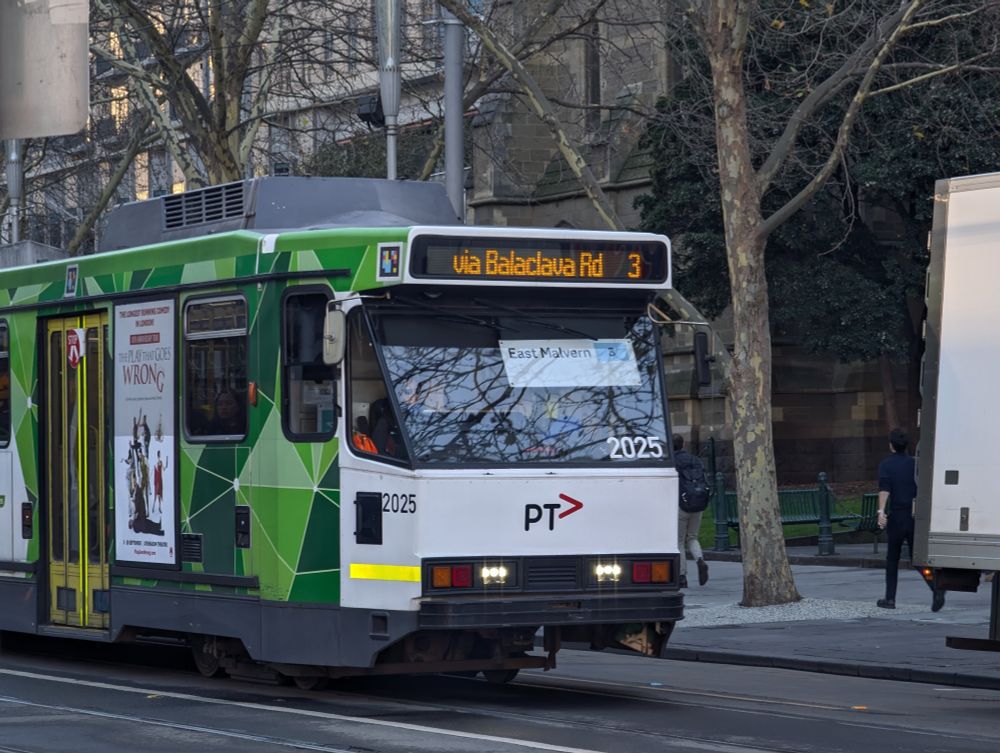 Melbourne B2 class tram #2025 on a route 3 service to East Malvern via Balaclava Rd