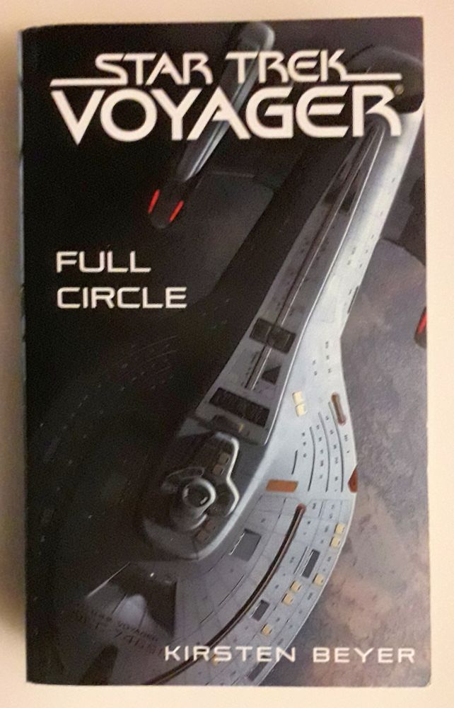 Book cover 'Star Trek Voyager: Full Circle' by Kirsten Beyer