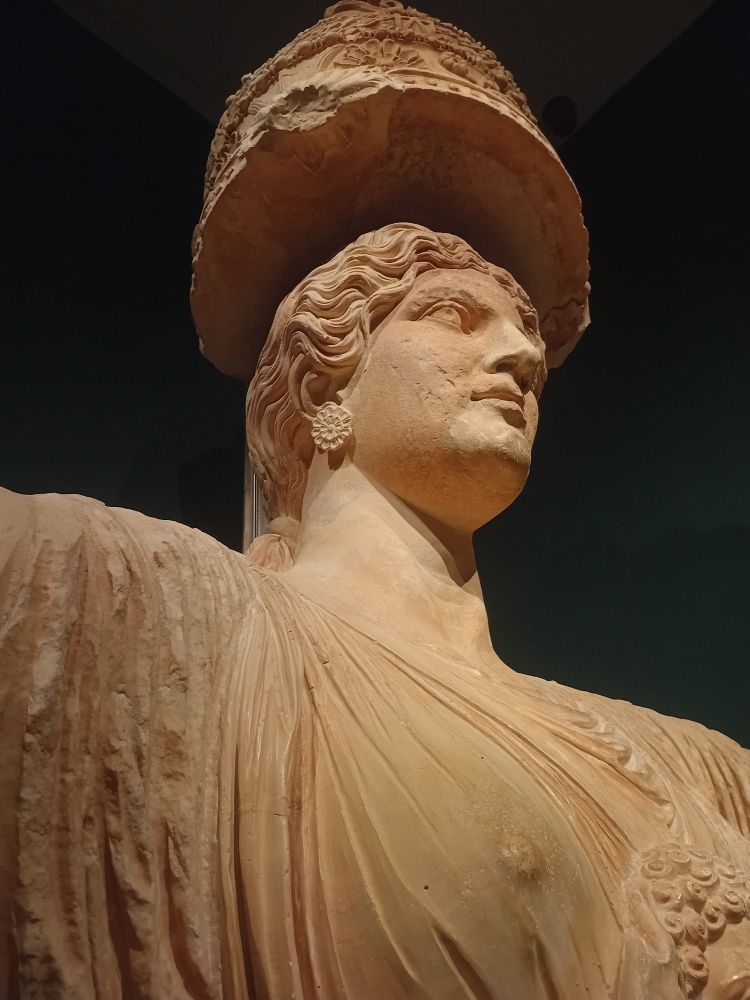 Side view of statue