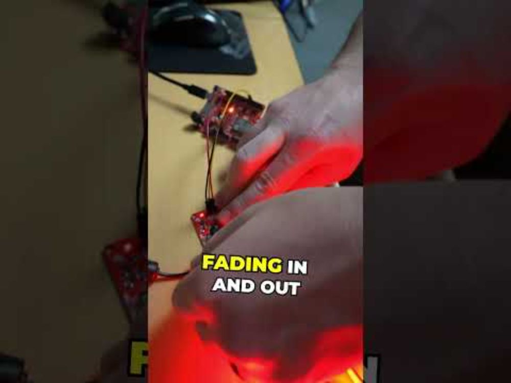 How to fade LEDs in and out  #arduino #led #electronicseducation #arduinoproject