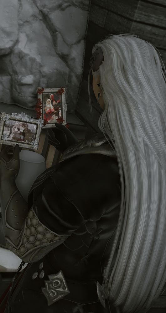 A distant rear shot of FFXIV OC Arielle Alvoix standing in a dark room holding the two damaged photographs together to observe.
