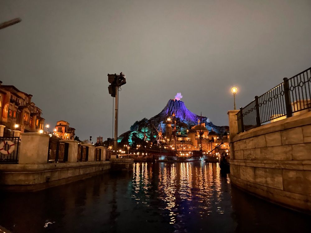 ゴンドラからの景色🫶💓ショー挟んだり取ったパスの関係でこのエリアとインディエリアを2往復した疲れた