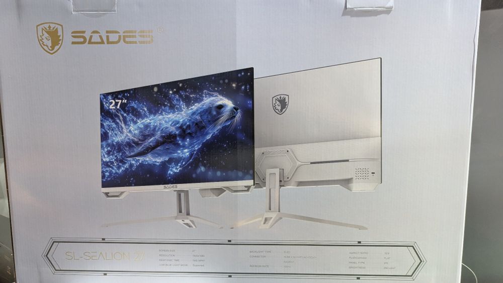 SADES SL-Sealion 27 white monitor in its box.