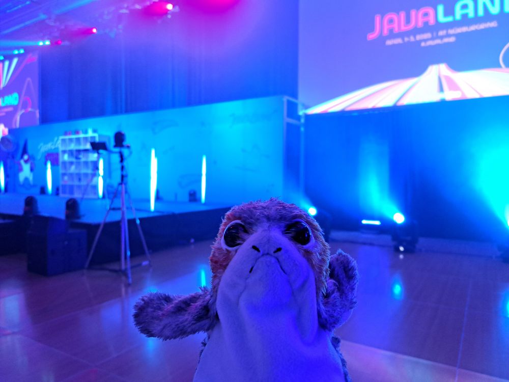 Kevin the Developer-Porg at the front row of main stage