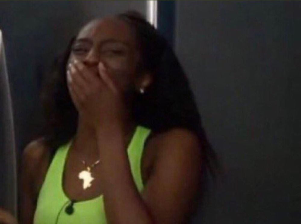 Da’Vonne bb22 laughing into her hand 