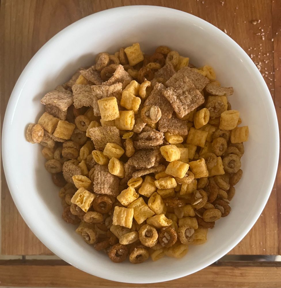 A bowl cereal, ~equal parts the dregs of cinnamon toast crunch, cap'n crunch, and oat crunch cheerios.