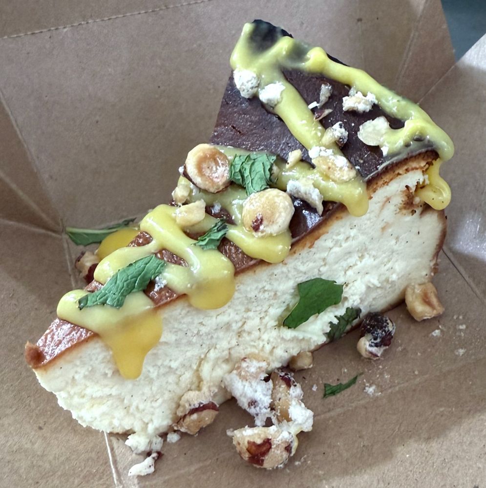 Cheese cake with passion fruit icing