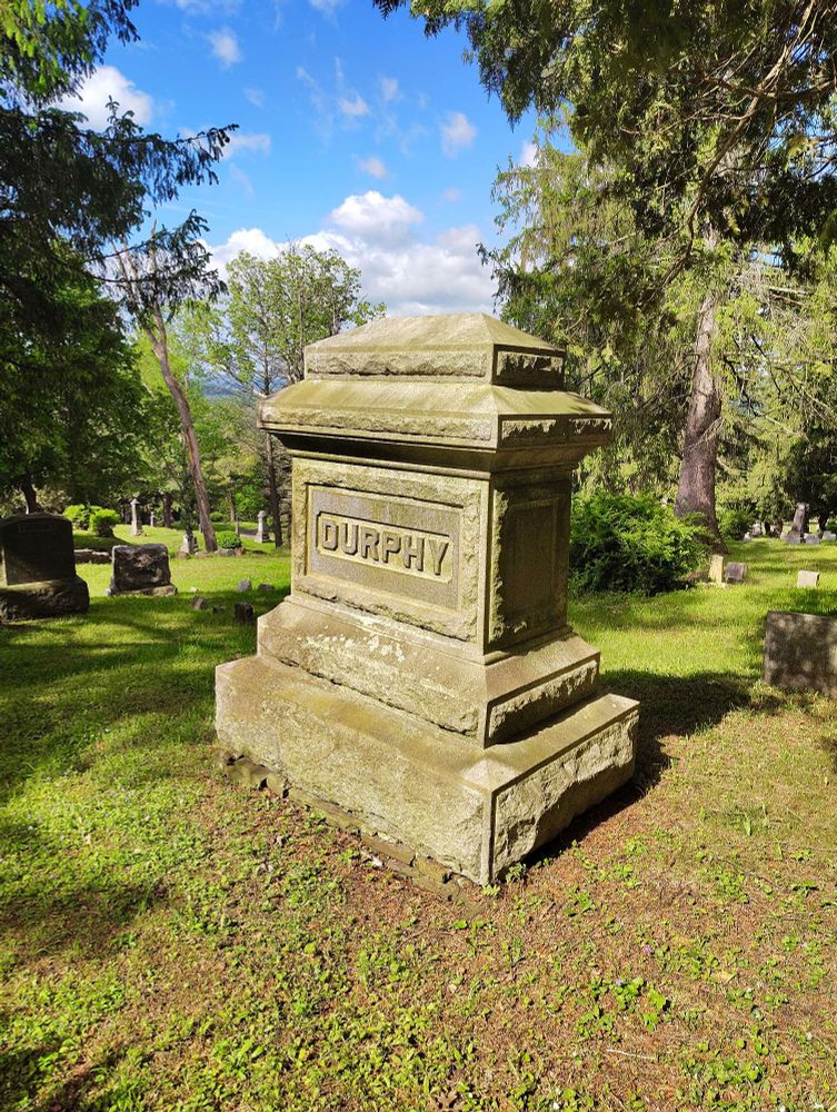Photo of a gravestone labeled "DURPHY"