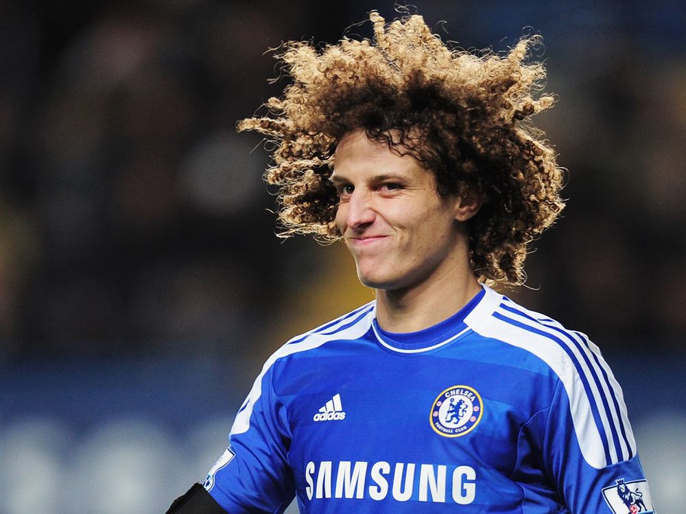 Photo of David Luiz in the Chelsea kit.