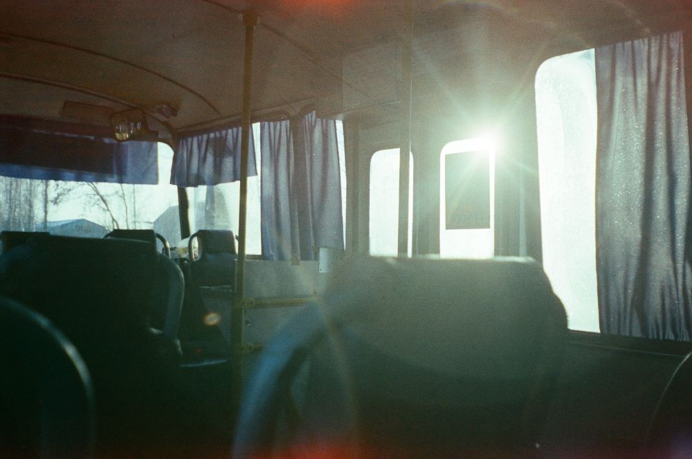 Фотография салона автобуса на плёночный фотоаппарат