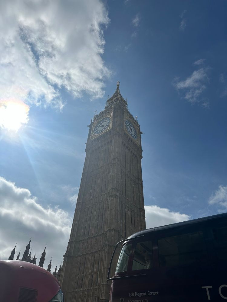 Image of Big Ben in the sun.