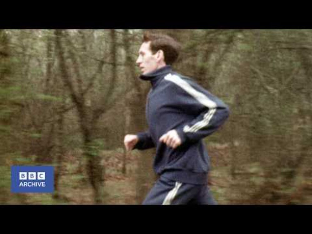 1970: Mindset of a Marathon Man | Look Stranger | Classic BBC Documentary | BBC Archive
