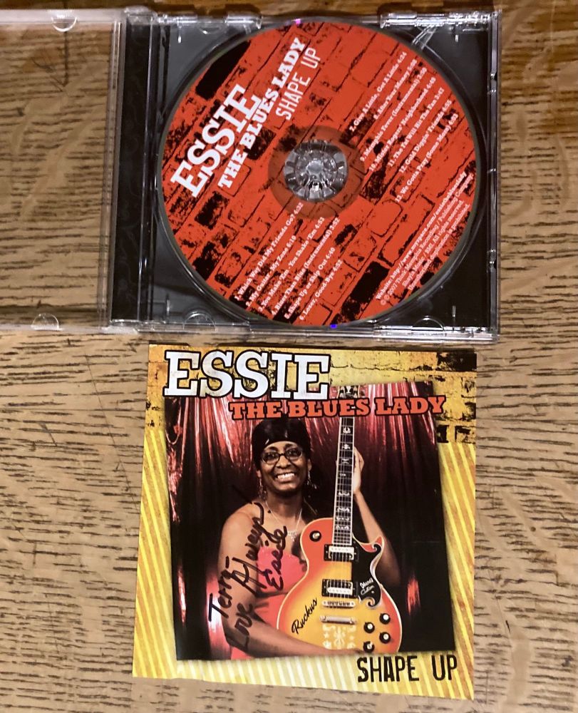 Essie’s “Shape Up” cd