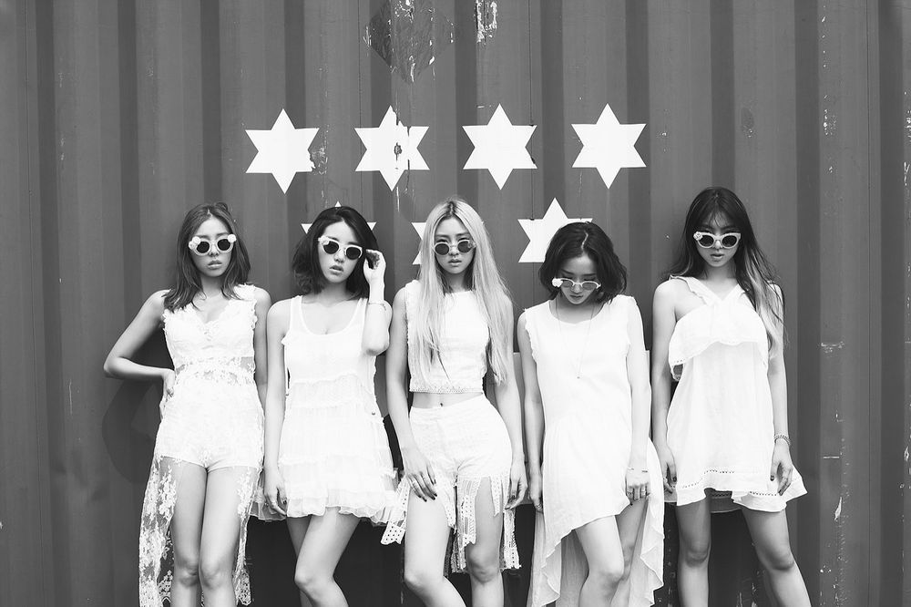 from left to right: ashley, eunb, rise, sojung and zuny from korean girlgroup ladies' code