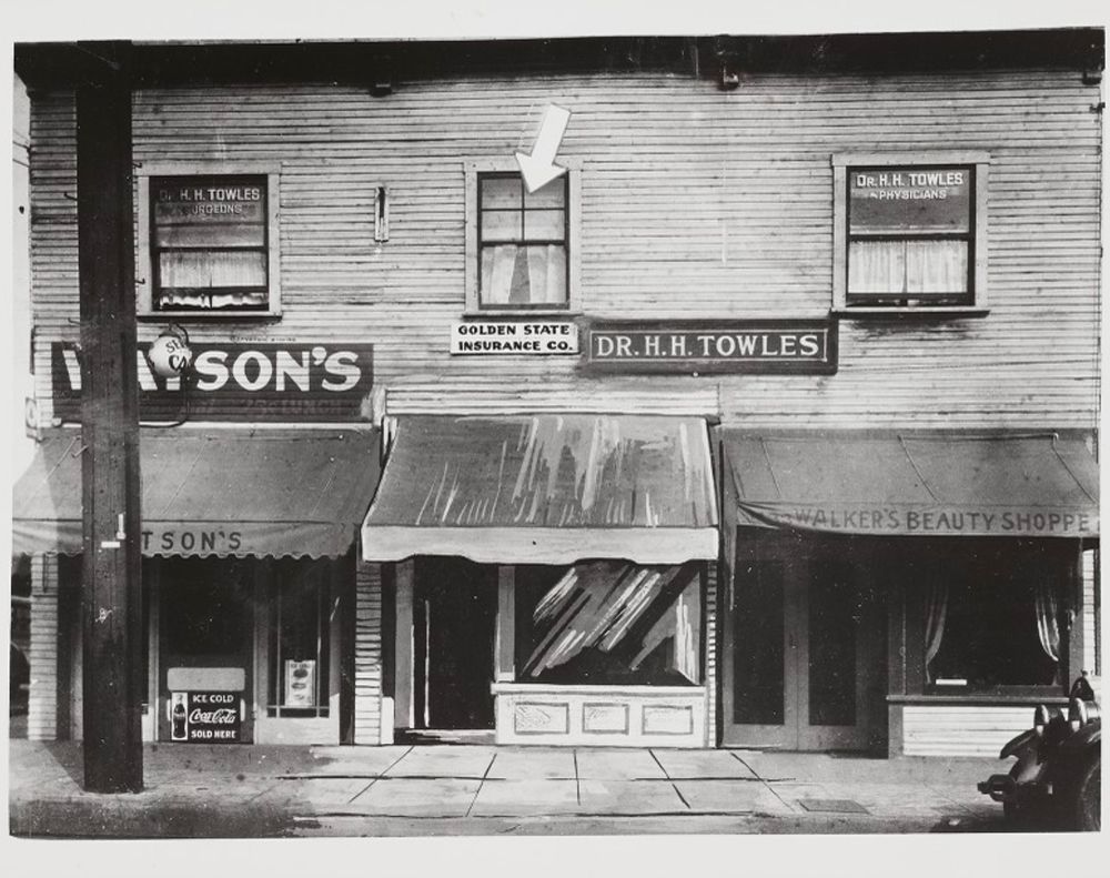 Golden State Mutual Company's first home office at 1435 South Central Avenue in Los Angeles, via UCLA Library.