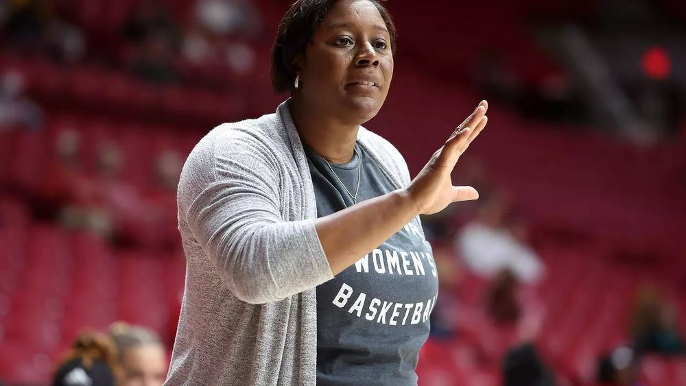 Semeka Randall Lay, head coach of the Winthrop Eagles.