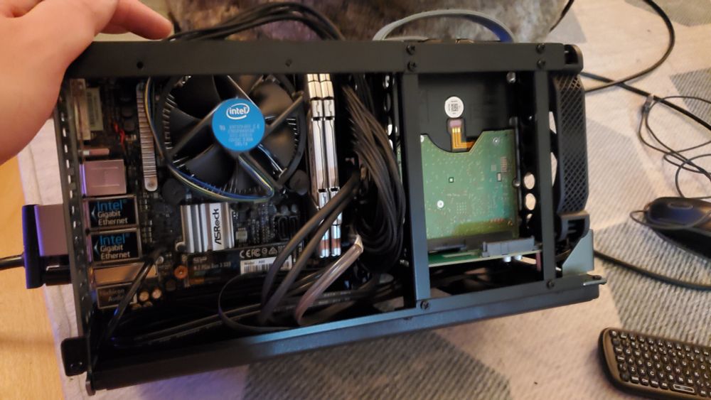 picture of a tiny NAS case