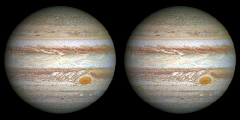 Jupiter next to jupiter