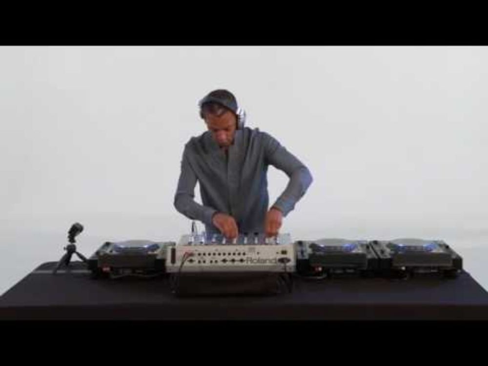 Jeff Mills Exhibitionist 2 Mix 1 (Part 1)