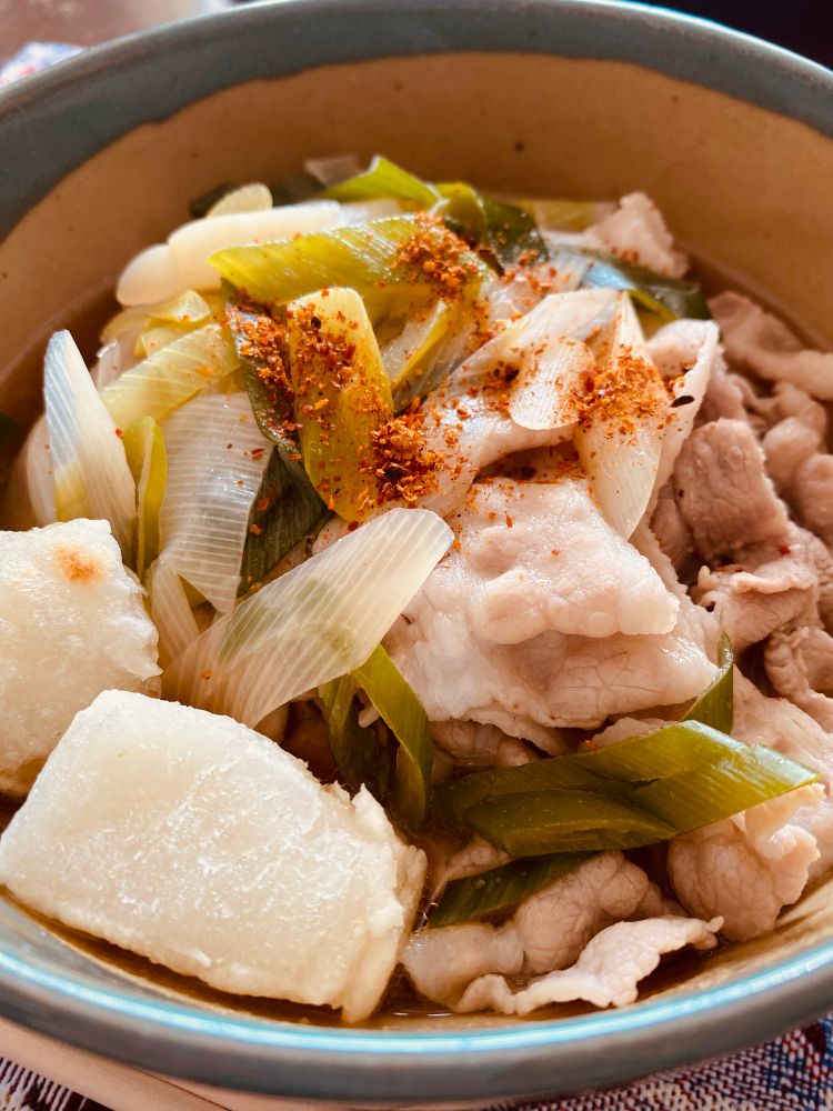 イチャイチャするチカラ肉うどん