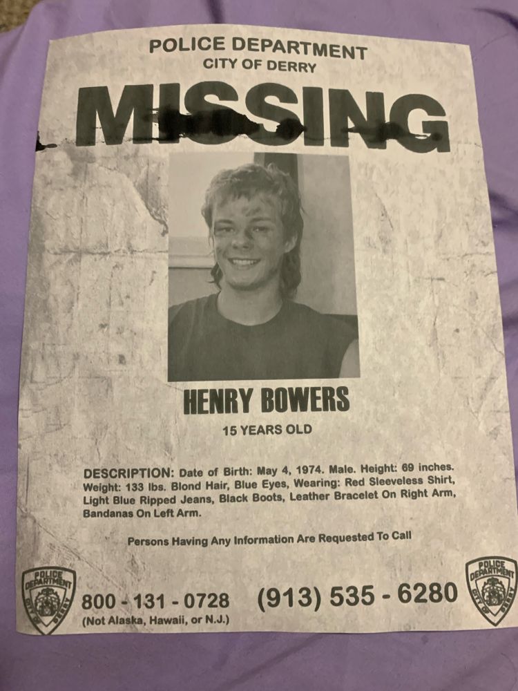 Bro they don’t even bother to write “Last seen:” 😭 But yet again Derry doesn’t rlly care for anyone who lives there