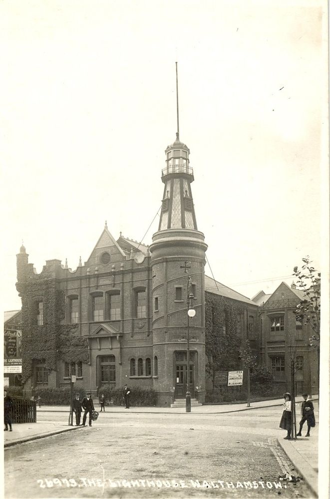 Lighthouse Methodist Church, Markhouse Road, Walthamstow, c.1907.

📷 From VHM collection, available in our Searchroom. 
