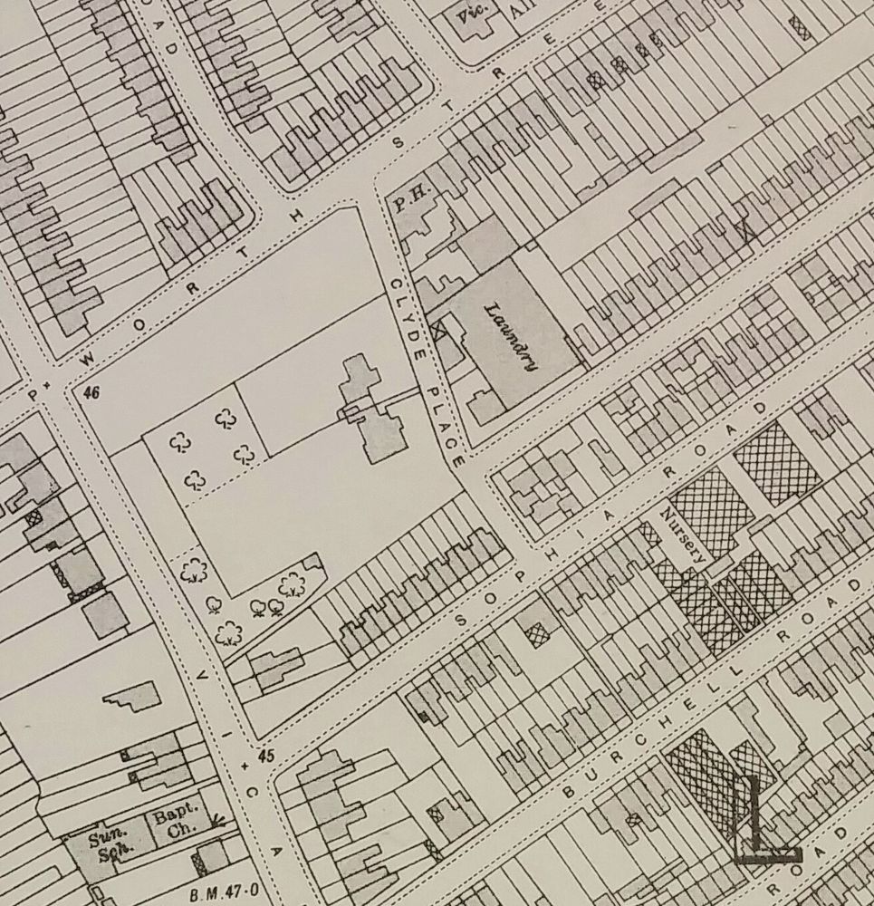 OS map section showing Clyde Place, Leyton c.1918.